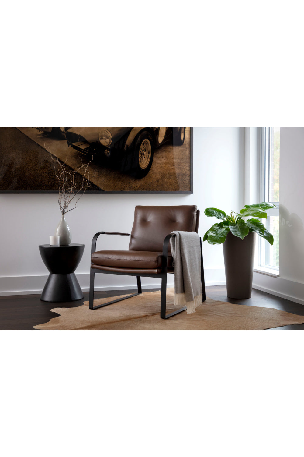 Hourglass Indoor/Outdoor End Table by Splendido Logan Side Table, alternate view 10