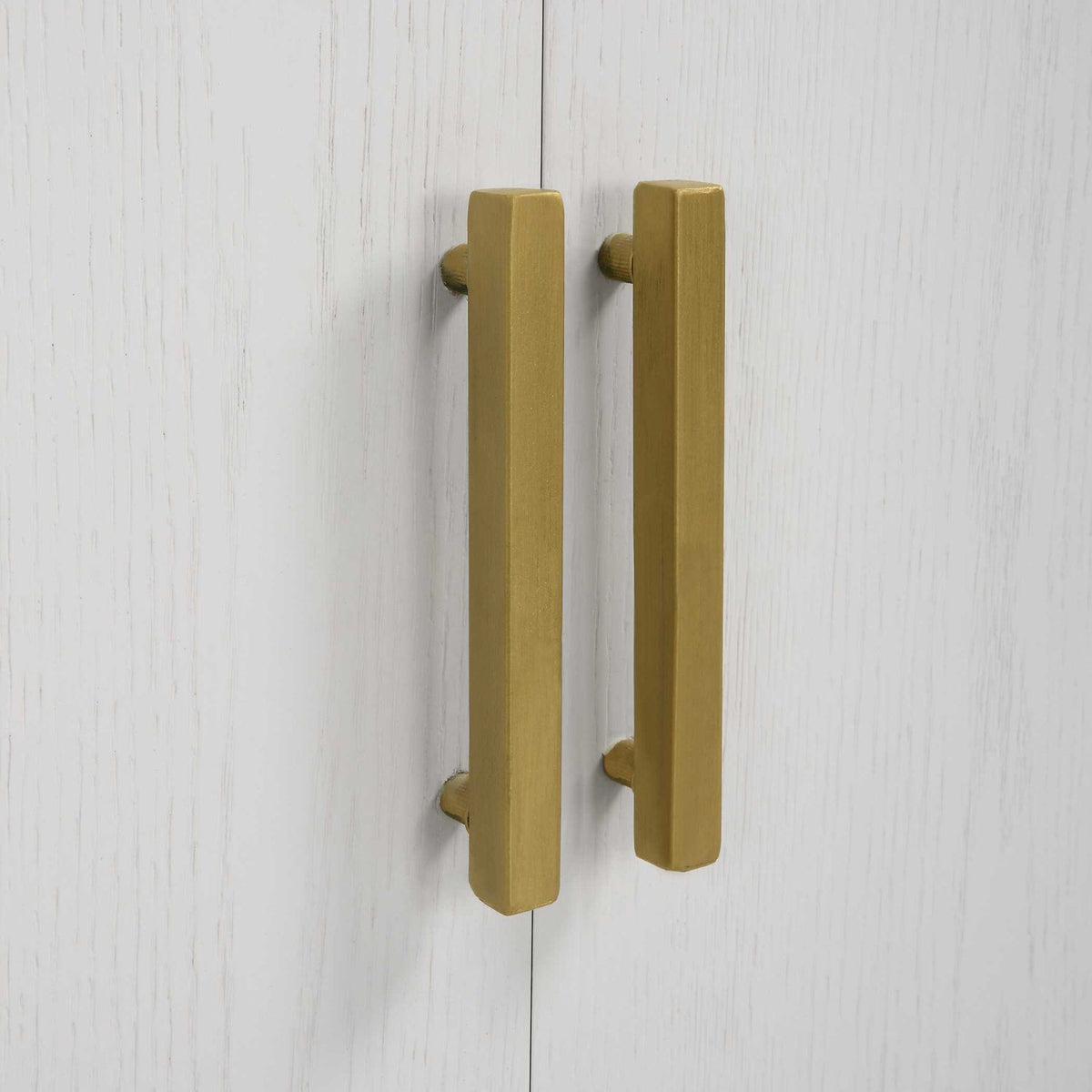 Modern European furniture - 2-Door Oak Veneer Cabinet - www.oroa.com