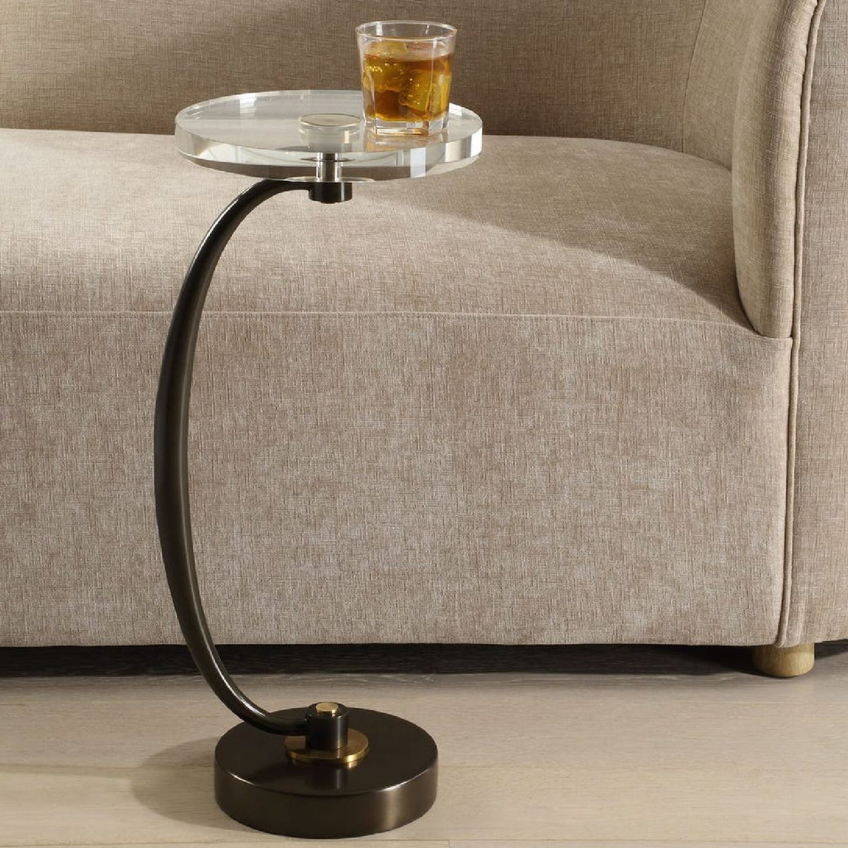 Modern European furniture - Round Crystal Drink Table - www.oroa.com