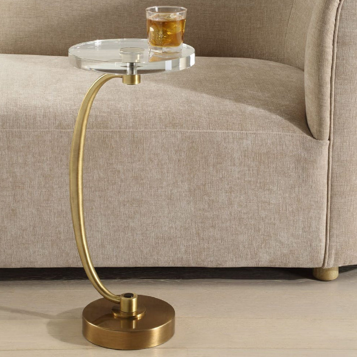 Modern European furniture - Round Crystal Drink Table - www.oroa.com