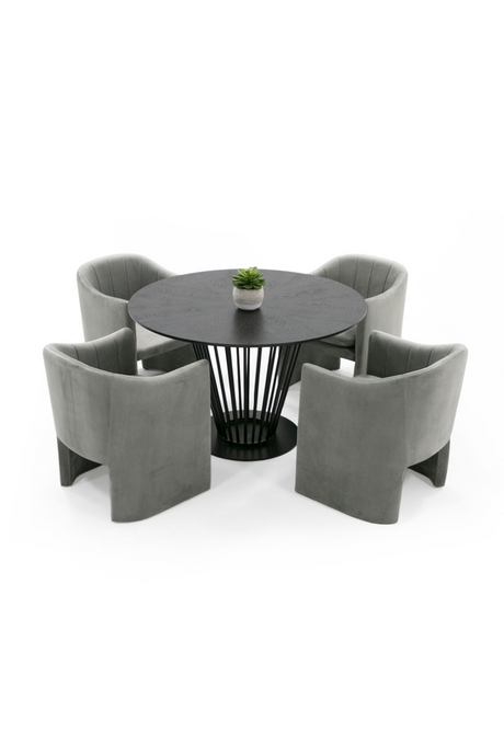 Black Oak Round Dining Table | OROA Modern Conroy | Oroa.com
