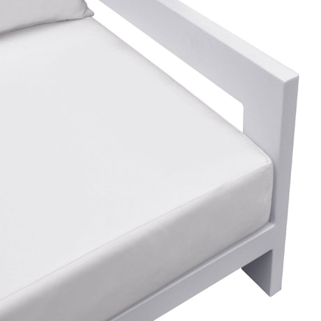 Aluminum-Framed Outdoor Lounge Chair | OROA Modern Wake